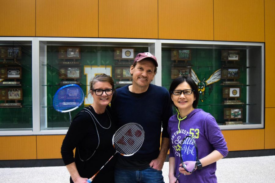 Badminton team hits the courts: senior captains adjust to new coaching changes