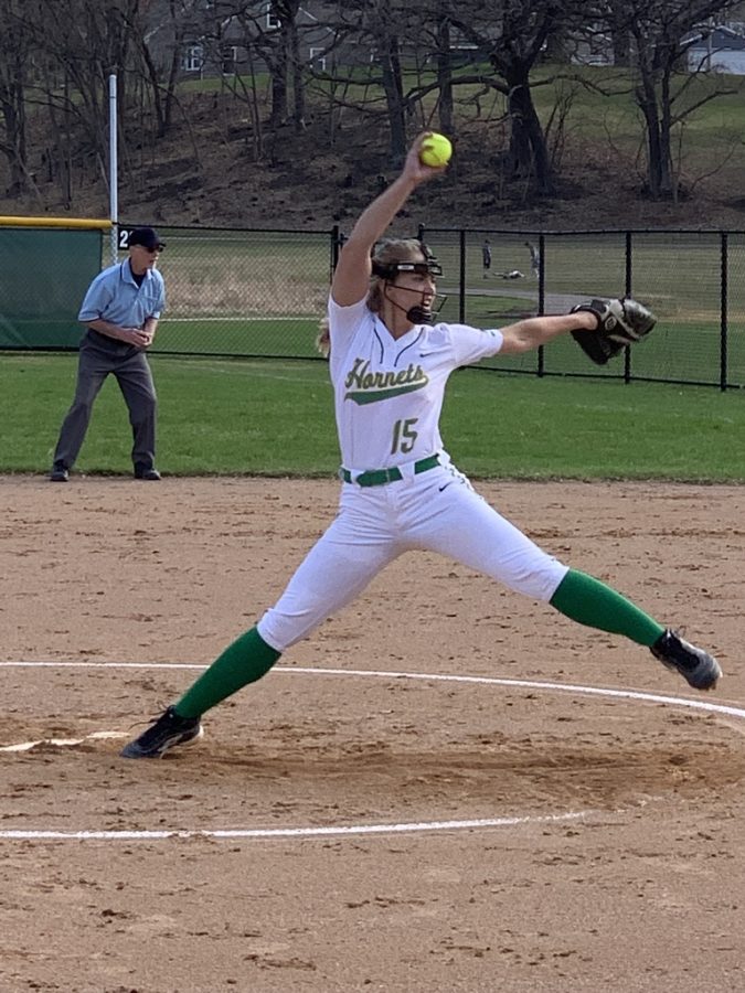 Edina Varsity Softball fosters camaraderie and success