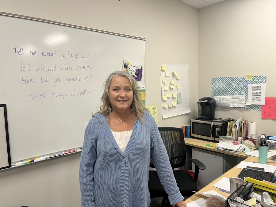 EHS teacher Susan Host retires after over 30 years.