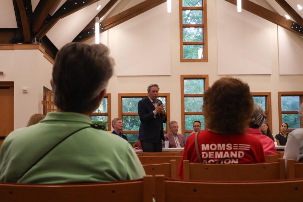 Edina Mayor Jim Hovland spoke at the Community Conversation.